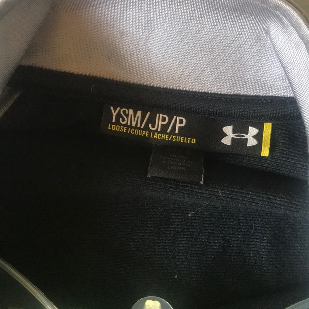Under Armour Jacket 😎✅➕ - Picture 2 of 3